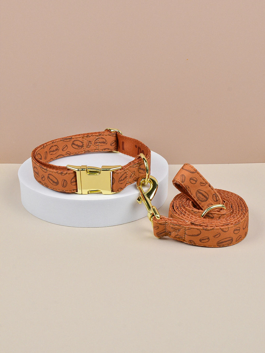 Brown Coffee Beans - Collar and Leash
